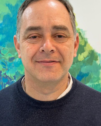 Dr. Fernando Luna — Implantes Dentales